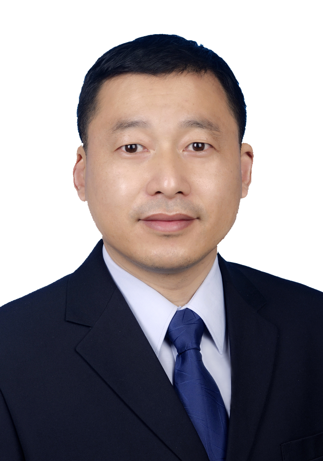 五十岁左右男性律师头像,穿深色西装,白色衬衫,背景简洁,表情严肃专业